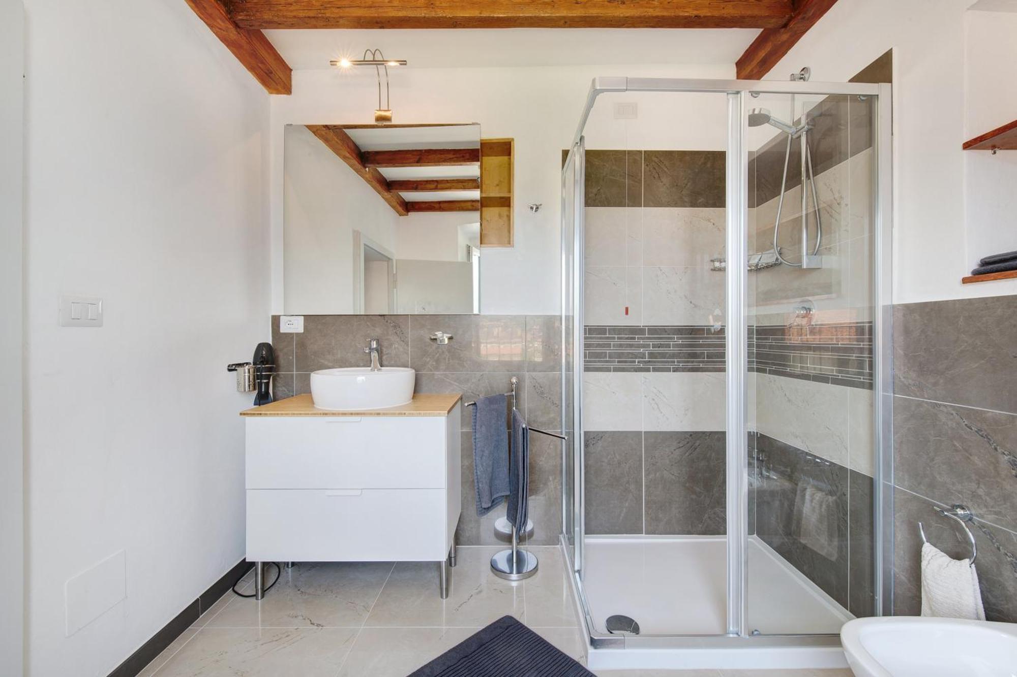 Taronico Apartments Duck Bellagio Ngoại thất bức ảnh